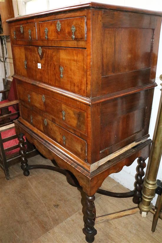 Walnut chest on stand(-)